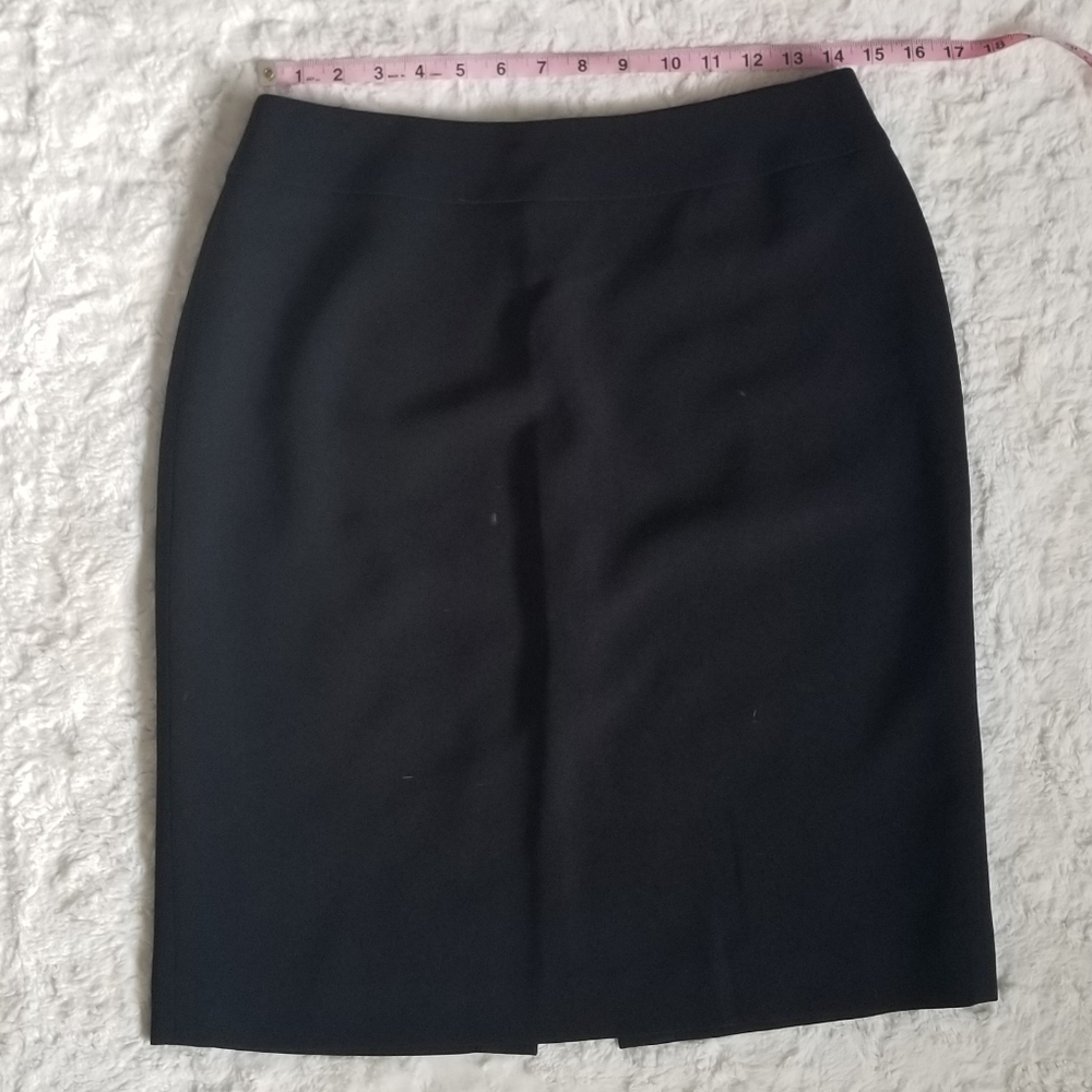 Ann Taylor black pencil skirt